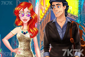 《旅行者女孩装扮》游戏截图1 《旅行者女孩装扮》游戏截图1