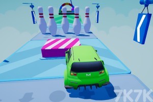 《汽车轨道冲刺》游戏截图2 《汽车轨道冲刺》游戏截图2