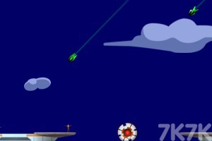 《宇宙空袭》游戏截图4 《宇宙空袭》游戏截图4