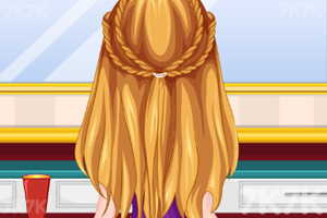 《夏季时尚编发》游戏截图2 《夏季时尚编发》游戏截图2