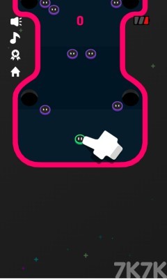 《冰球推进洞》游戏截图1 《冰球推进洞》游戏截图1