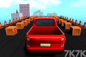 《空中汽车》游戏截图1 《空中汽车》游戏截图1