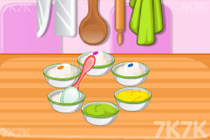 《烤彩虹甜甜圈中文版》游戏截图5 《烤彩虹甜甜圈中文版》游戏截图5