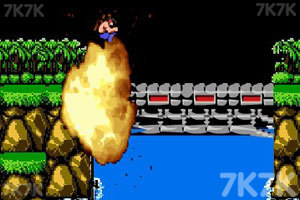 《魂斗罗》游戏截图5 《魂斗罗》游戏截图5