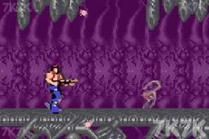 《魂斗罗》游戏截图10 《魂斗罗》游戏截图10