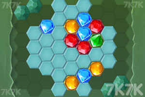 《宝石疯狂消消乐》游戏截图1 《宝石疯狂消消乐》游戏截图1