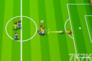 《竞技足球》游戏截图1 《竞技足球》游戏截图1