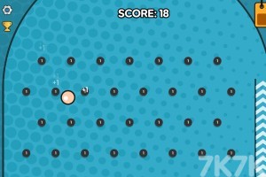 《简易弹球机》游戏截图1 《简易弹球机》游戏截图1