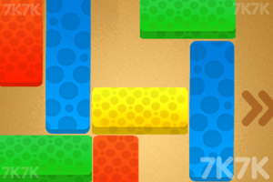 《彩色积木华容道》游戏截图4 《彩色积木华容道》游戏截图4