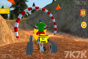《山地越野挑战赛》游戏截图2 《山地越野挑战赛》游戏截图2