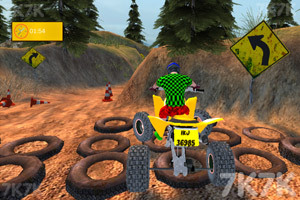 《山地越野挑战赛》游戏截图3 《山地越野挑战赛》游戏截图3