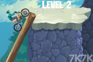 《特技摩托大赛3》游戏截图3