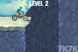 《特技摩托大赛3》游戏截图4