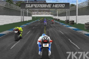 《狂飙摩托车无敌版》游戏截图1 《狂飙摩托车无敌版》游戏截图1