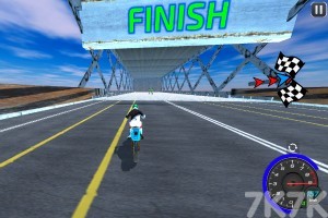 《特技摩托赛》游戏截图3 《特技摩托赛》游戏截图3