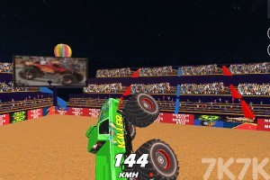 《大脚车竞技赛》游戏截图3