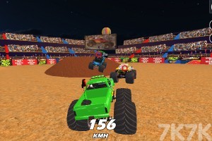 《大脚车竞技赛》游戏截图2