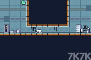 《克隆人逃跑》游戏截图4 《克隆人逃跑》游戏截图4