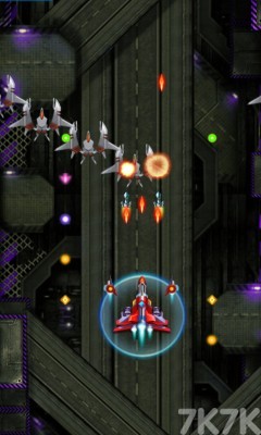 《太空雷霆战机》游戏截图4