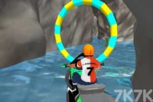 《动力帆船赛》游戏截图4 《动力帆船赛》游戏截图4