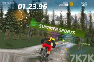 《山地车英雄》游戏截图3 《山地车英雄》游戏截图3