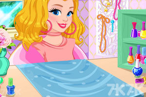 《奥丽做美甲》游戏截图2 《奥丽做美甲》游戏截图2