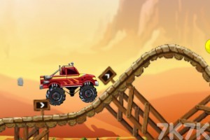 《疯狂怪物大脚车》游戏截图1