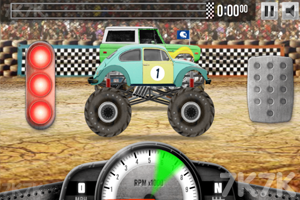《怪物卡车急速赛》游戏截图3 《怪物卡车急速赛》游戏截图3