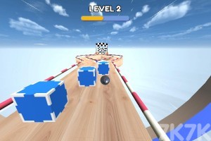 《疯狂的滚球赛》游戏截图3