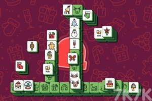 《圣诞装饰连连看》游戏截图3 《圣诞装饰连连看》游戏截图3