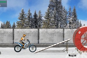 《越野摩托挑战》游戏截图1 《越野摩托挑战》游戏截图1