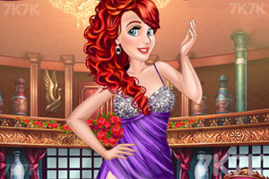 《时尚装扮的女孩》游戏截图2 《时尚装扮的女孩》游戏截图2