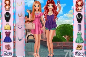 《闺蜜自拍》游戏截图1 《闺蜜自拍》游戏截图1