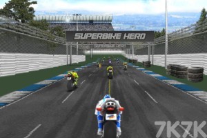 《狂飙摩托车》游戏截图1 《狂飙摩托车》游戏截图1