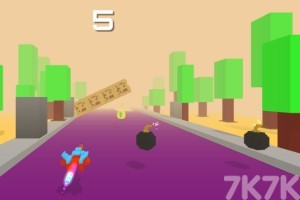 《战机太空漫游》游戏截图1 《战机太空漫游》游戏截图1