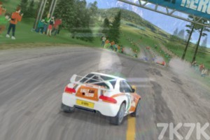 《拉力车挑战赛》游戏截图2 《拉力车挑战赛》游戏截图2