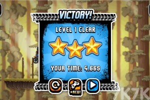 《山地摩托探险赛》游戏截图3 《山地摩托探险赛》游戏截图3