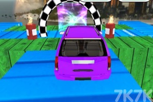 《特技汽车挑战赛》游戏截图2 《特技汽车挑战赛》游戏截图2