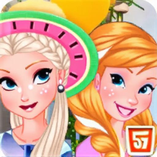 女孩泳池开派对