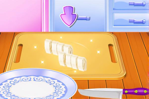 宝贝泰勒照顾小宝宝