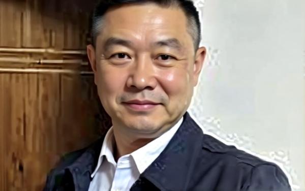 王老七巴中铁脑壳